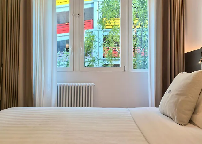 Amona By Comorooms 코모