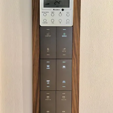 Amona By Comorooms Maison d'hôtes Côme