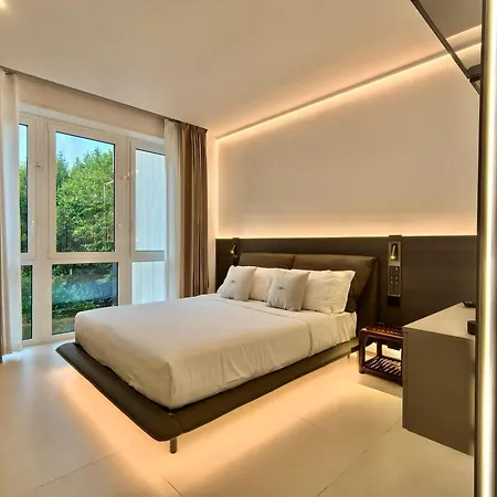 Amona By Comorooms Côme