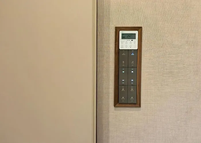 Πανσιόν Amona By Comorooms Όπως